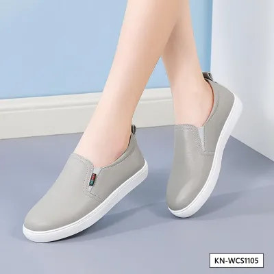 GLIMMER STEP WOMEN'S SNEAKER